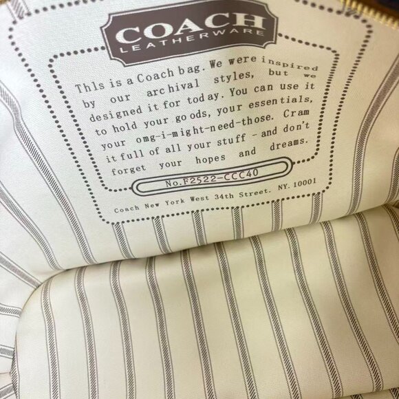 COACH Women's Tote Bag/Shoulder Bag. - Picture 9 of 9